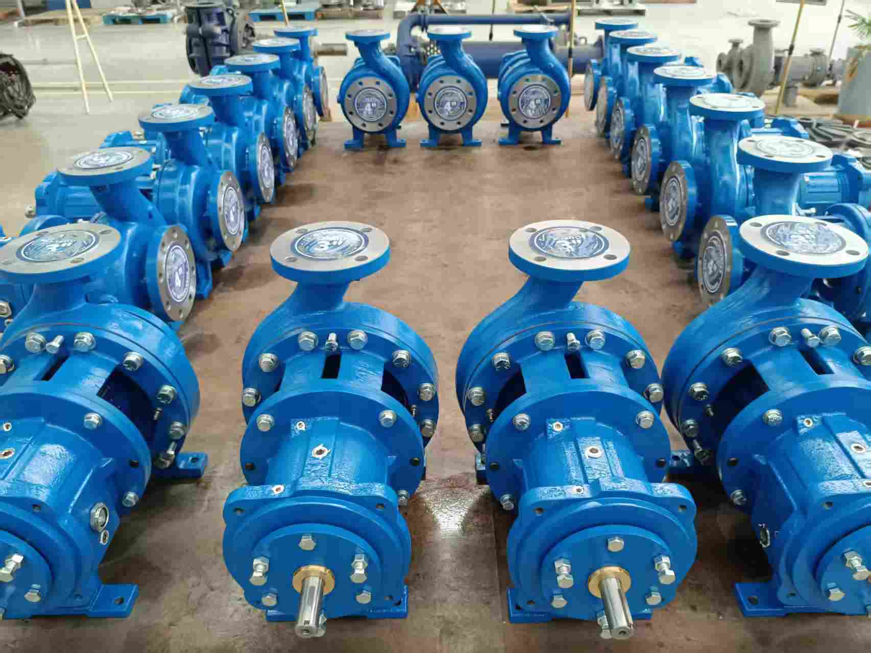 Seachadadh Rathúil agus Seachadadh 20 Caidéal Próisis Cheimiceach chuig Cliant Eorpach